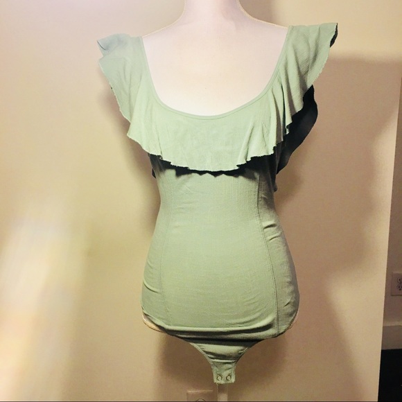 NWT Free People Ruffled Light Green Body Suit - Picture 2 of 8